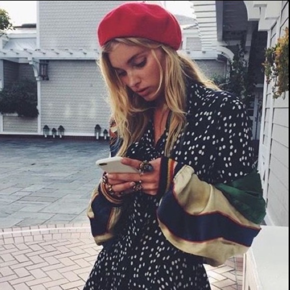 Bundle of valentine’s Day Red Pink Wool Beret hat Lot of 3 - Picture 2 of 5